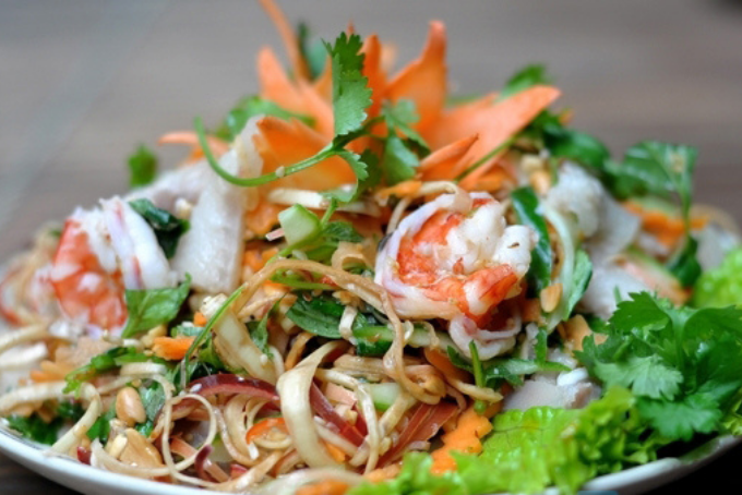 Cách làm gỏi hoa chuối tôm thịt giòn ngon mà không thâm- Ảnh 5.