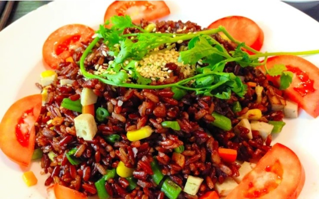 thuc-pham-tot-cho-duong-huyet-17459730056871636555440-0-0-398-637-crop-1745973012463548406540.jpg