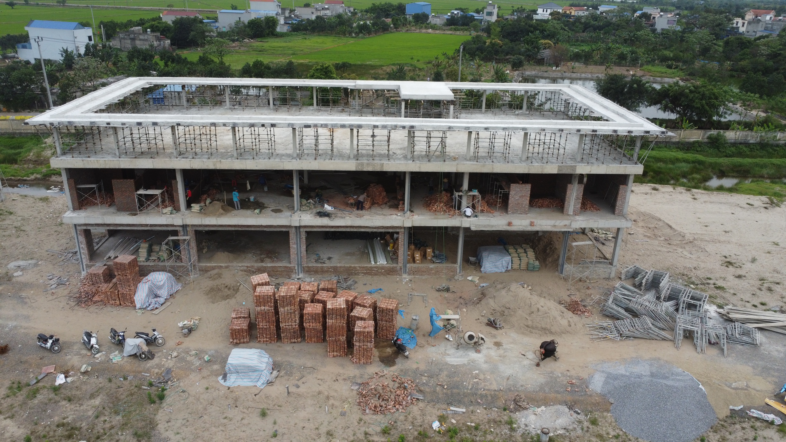 Sau hơn 1 năm thi công, nhà máy điện rác Greenity Nam Định hiện ra sao?- Ảnh 7. Sau hơn 1 năm thi công, nhà máy điện rác Greenity Nam Định hiện ra sao?- Ảnh 7.