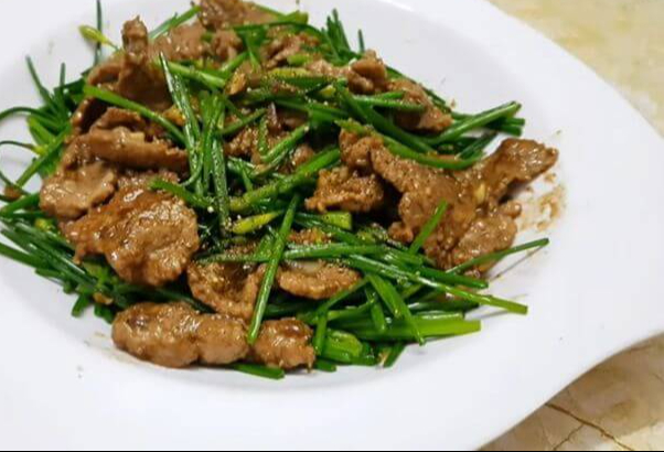 Đây mới là cách làm bông hẹ xào thịt bò mềm ngon, bổ dưỡng- Ảnh 6.