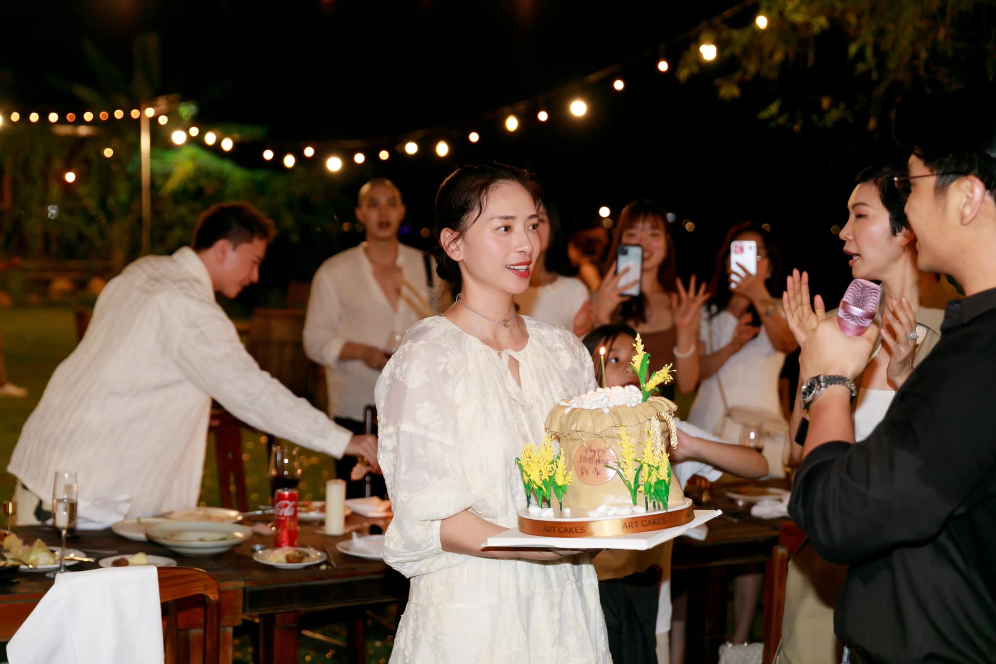 Chồng kém 11 tuổi nói câu đầy ẩn ý, ai cũng nhận ra điểm 'khác thường' của Ngô Thanh Vân- Ảnh 7.