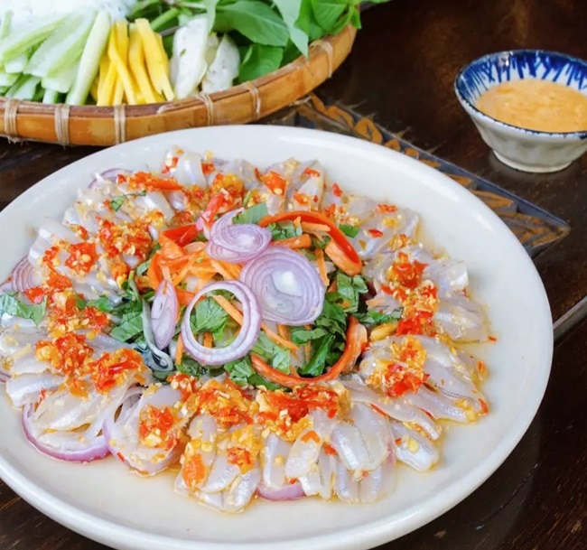 Đặc sản Nha Trang và các quán ngon nổi tiếng bạn không nên bỏ lỡ khi đi du lịch Nha Trang dịp nghỉ lễ 30/4- Ảnh 7. Đặc sản Nha Trang và các quán ngon nổi tiếng bạn không nên bỏ lỡ khi đi du lịch Nha Trang dịp nghỉ lễ 30/4- Ảnh 7.