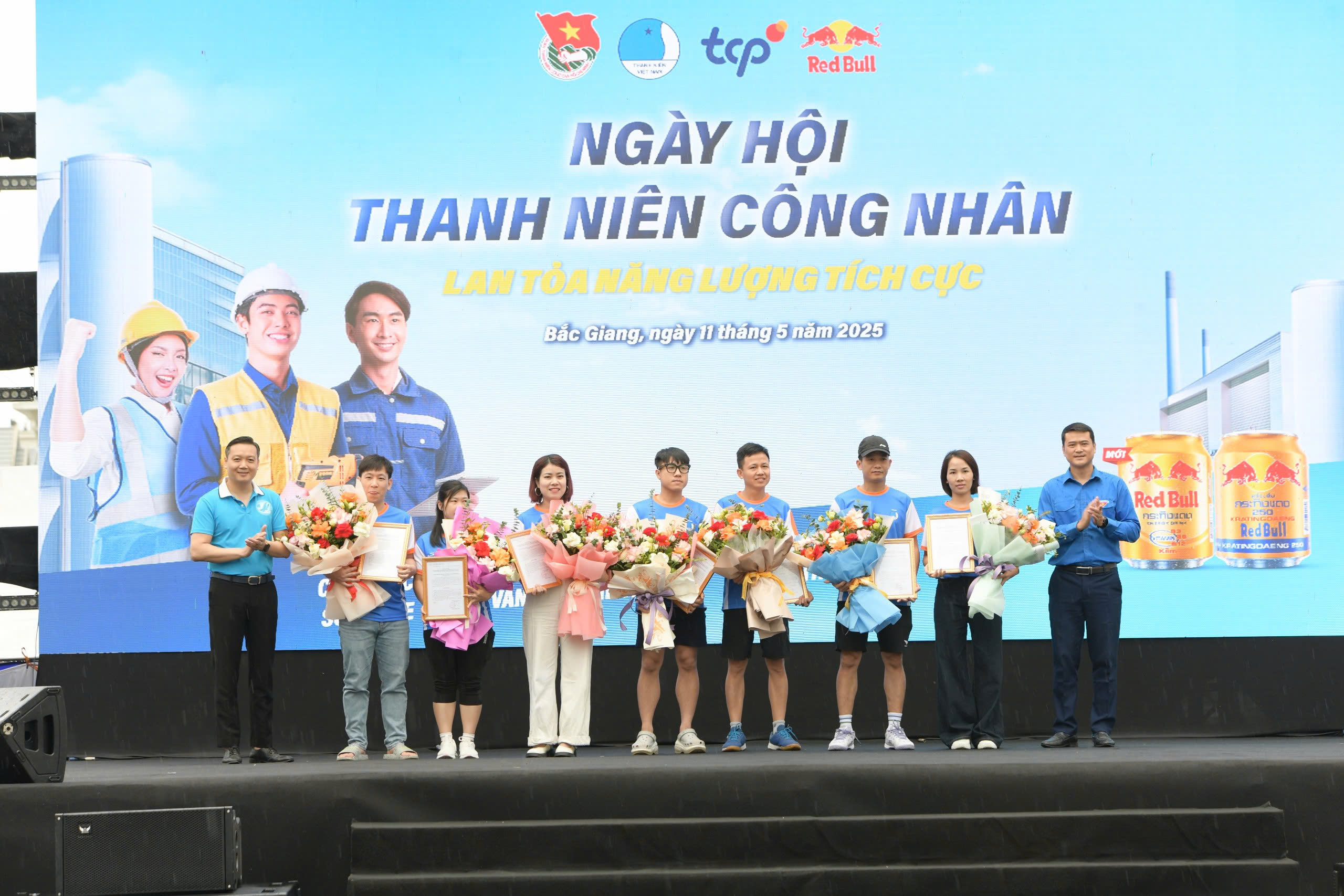 Hơn 3.000 thanh niên công nhân sẽ được tư vấn, khám chữa bệnh, phát thuốc miễn phí trong tháng 5- Ảnh 3.
