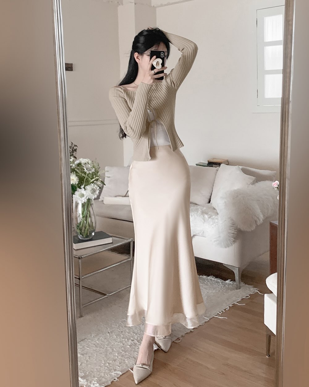 5 món đồ công sở nhận nhiều ý kiến trái chiều: Người khen ưng mắt, người chê kém duyên- Ảnh 10. 5 món đồ công sở nhận nhiều ý kiến trái chiều: Người khen ưng mắt, người chê kém duyên- Ảnh 10.