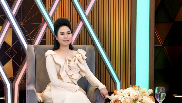 Nữ ca sĩ 'Mưa bụi' từng vướng tin đồn qua đời, tuổi U60 có cuộc sống hôn nhân kín tiếng bên chồng doanh nhân- Ảnh 9. Nữ ca sĩ 'Mưa bụi' từng vướng tin đồn qua đời, tuổi U60 có cuộc sống hôn nhân kín tiếng bên chồng doanh nhân- Ảnh 9.