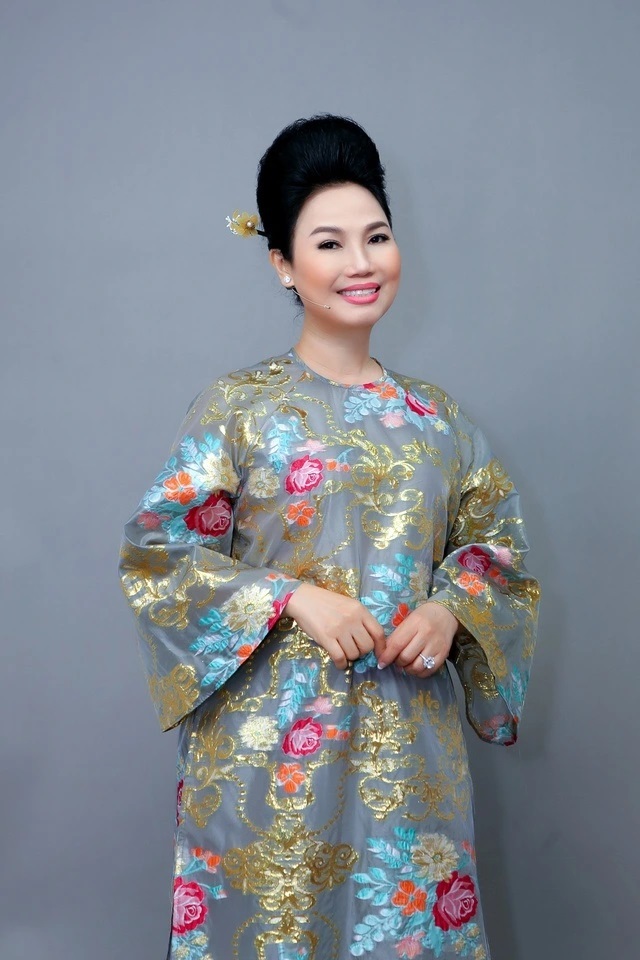 Nữ ca sĩ 'Mưa bụi' từng vướng tin đồn qua đời, tuổi U60 có cuộc sống hôn nhân kín tiếng bên chồng doanh nhân- Ảnh 12. Nữ ca sĩ 'Mưa bụi' từng vướng tin đồn qua đời, tuổi U60 có cuộc sống hôn nhân kín tiếng bên chồng doanh nhân- Ảnh 12.