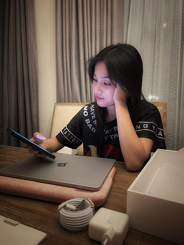 nhung-kate-8-17471264752392088438187.jpg