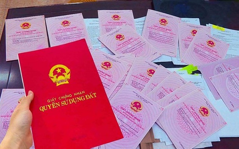 Tin sáng 17/5: Thông tin mới nhất vụ sạt lở khi thi công thủy điện khiến ít nhất 5 người tử vong; cứu sống 2 sinh viên bị đâm nguy kịch- Ảnh 8. Tin sáng 15/5: Tin vui cho người lao động bán thời gian từ 1/7; 3 đối tượng sẽ phải chi nhiều tiền khi làm sổ đỏ từ 2026