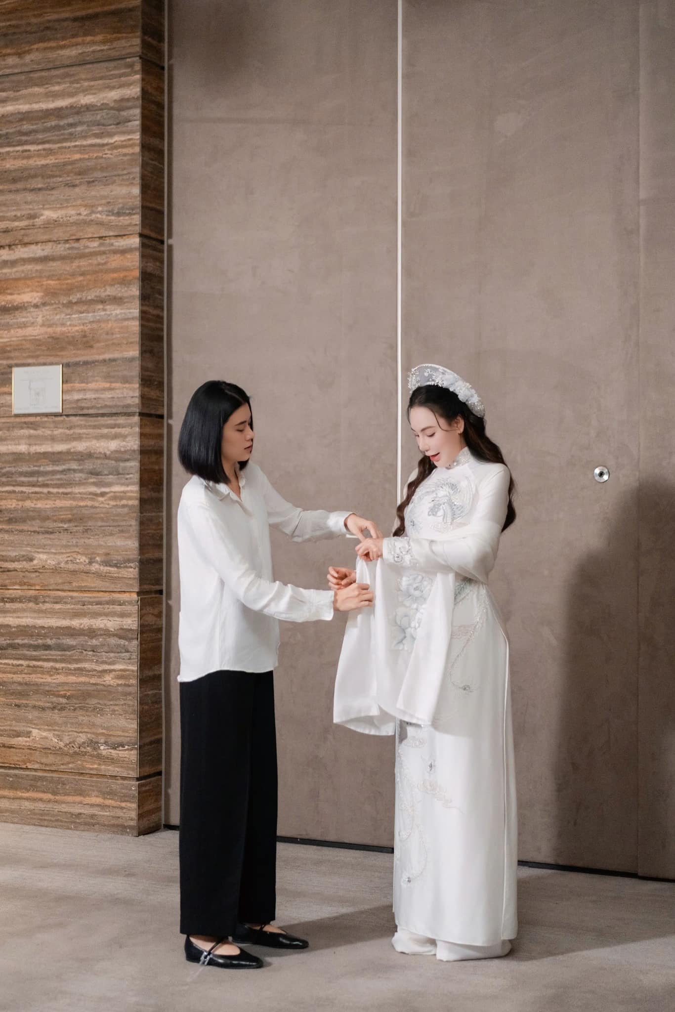 Lộ ảnh Hồ Quỳnh Hương chọn đồ cưới cùng chồng điển trai, hiền lành- Ảnh 8.