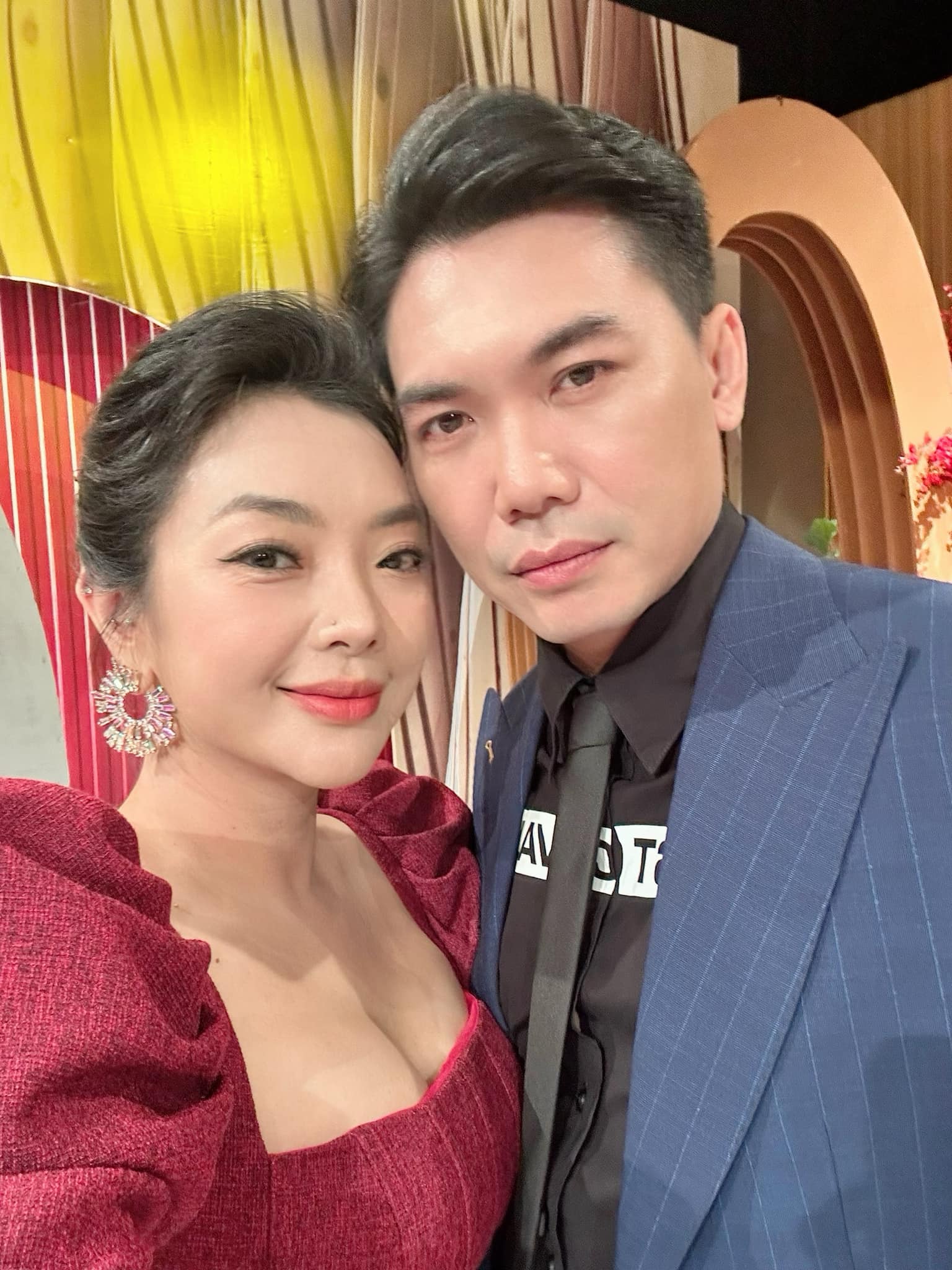 Nữ NSƯT quê Hải Phòng mang quân hàm Thượng tá từng thi 'Sao mai điểm hẹn' cùng Tùng Dương, Kasim Hoàng Vũ, giờ ra sao? - Ảnh 7.