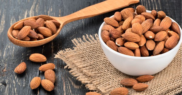 Loại hạt quen thuộc mỗi dịp Tết c&oacute; lợi cho tim mạch, nhiều người vẫn ăn chưa đ&uacute;ng c&aacute;ch - Ảnh 5.