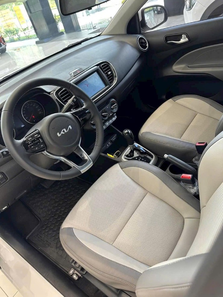 Xe sedan hạng B giá từ 386 triệu đồng: Hyundai Accent, Kia Soluto hay New Mazda2 đáng mua nhất?- Ảnh 9. Xe sedan hạng B giá từ 386 triệu đồng: Hyundai Accent, Kia Soluto hay New Mazda2 đáng mua nhất?- Ảnh 9.