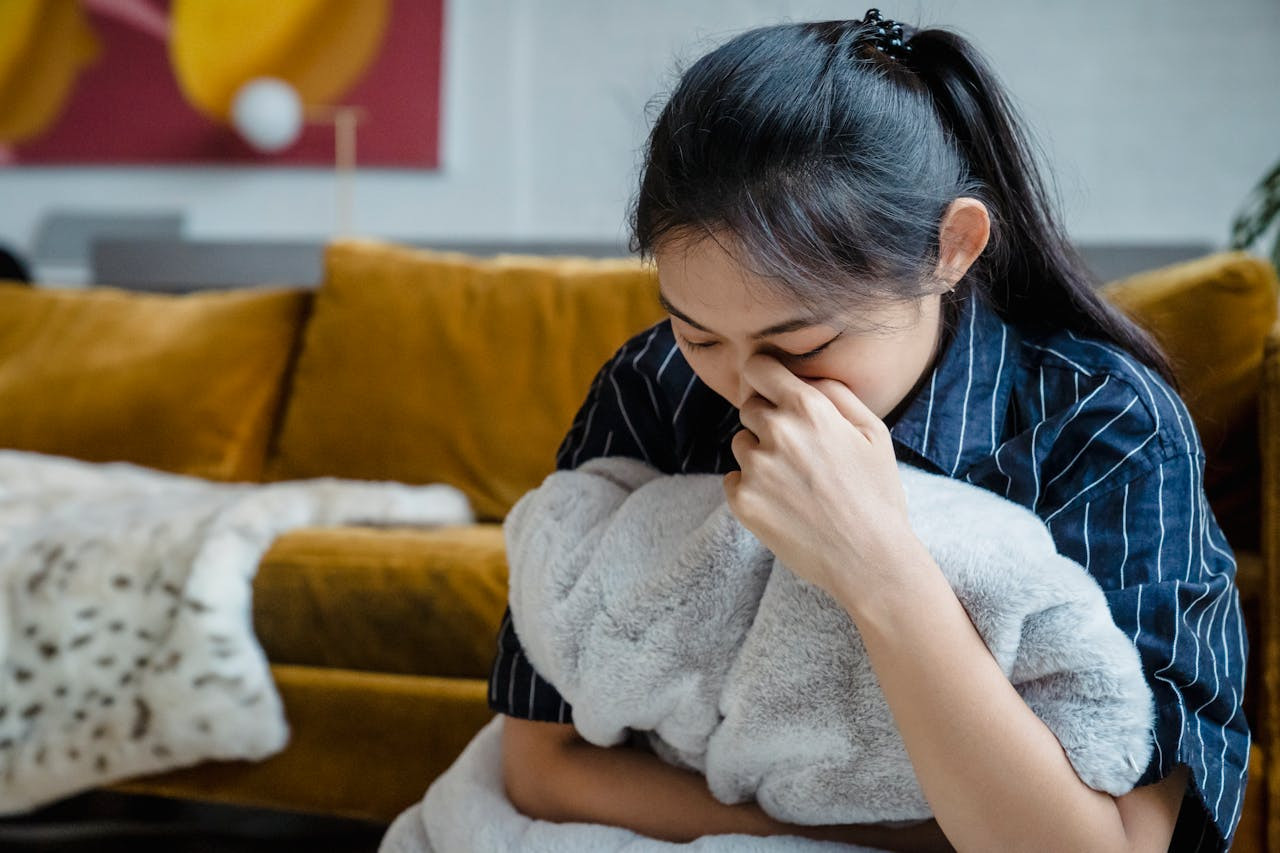Chồng ngoại tình, đưa bồ vào nhà nghỉ trên chiếc xe bố mẹ tôi mua - Ảnh 1. Chồng ngoại tình, đưa bồ vào nhà nghỉ trên chiếc xe bố mẹ tôi mua - Ảnh 1.