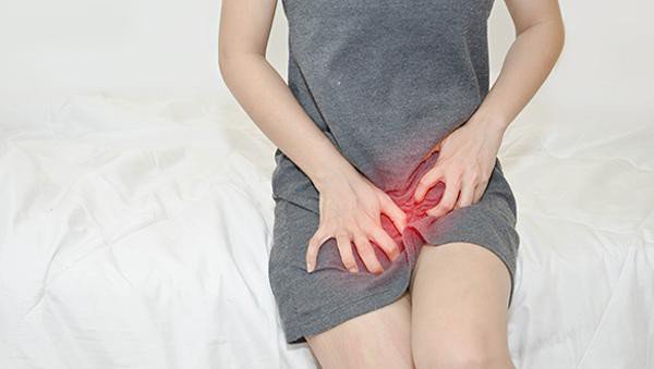 Rùng mình trước tác hại của dung dịch vệ sinh phụ nữ không đạt chuẩn: BS 30 năm kinh nghiệm lên tiếng cảnh báo!- Ảnh 2. Rùng mình trước tác hại của dung dịch vệ sinh phụ nữ không đạt chuẩn: BS 30 năm kinh nghiệm lên tiếng cảnh báo!- Ảnh 2.