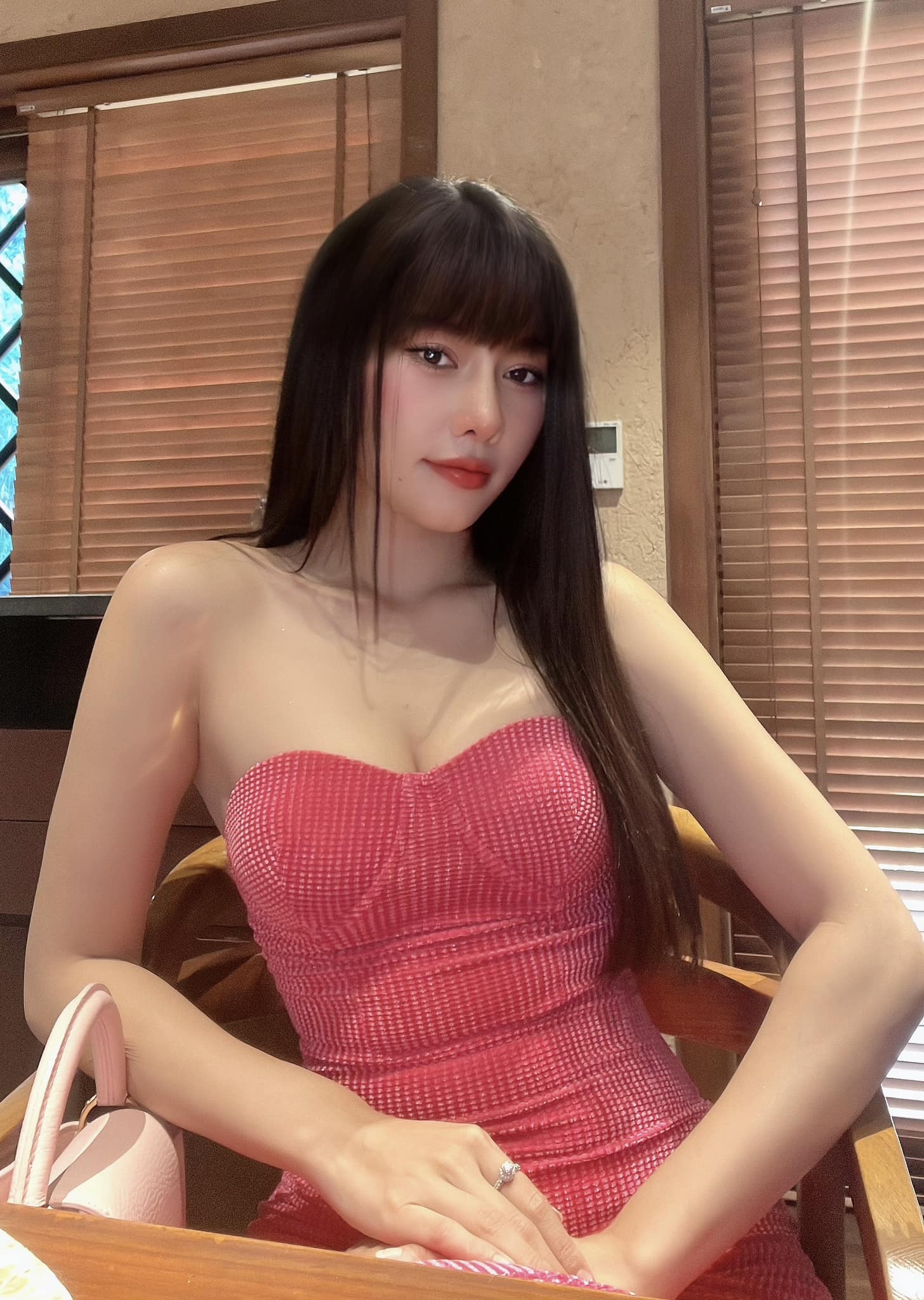 Bất ngờ với thân thế của thí sinh Phú Yên, sở hữu hình thể như hoa hậu nhưng muốn chinh phục 'Điểm hẹn tài năng' để thành ca sĩ - Ảnh 10.