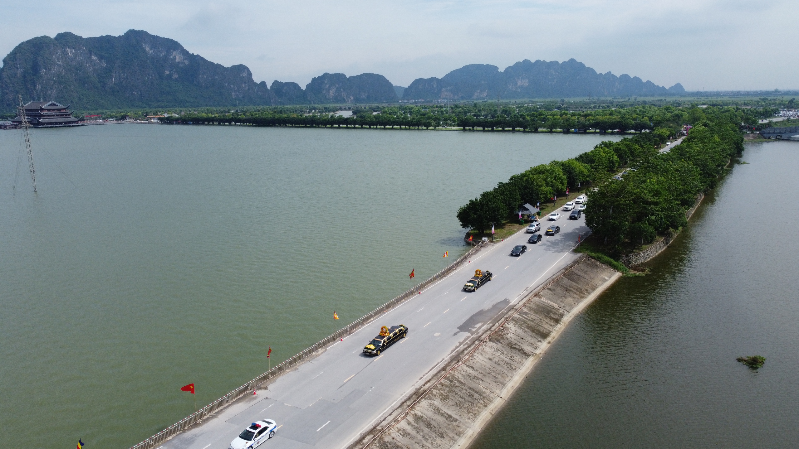 Chiêm ngưỡng xá lợi Phật Thích Ca Mâu Ni ở chùa Tam Chúc tỉnh Hà Nam- Ảnh 4. Chiêm ngưỡng xá lợi Phật Thích Ca Mâu Ni ở chùa Tam Chúc tỉnh Hà Nam- Ảnh 4.