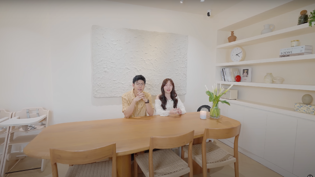 Nhà đẹp nhìn ra Hồ Tây của cặp vợ chồng MC hot cùng làm truyền hình - Ảnh 15. Nhà đẹp nhìn ra Hồ Tây của cặp vợ chồng MC hot cùng làm truyền hình - Ảnh 15.