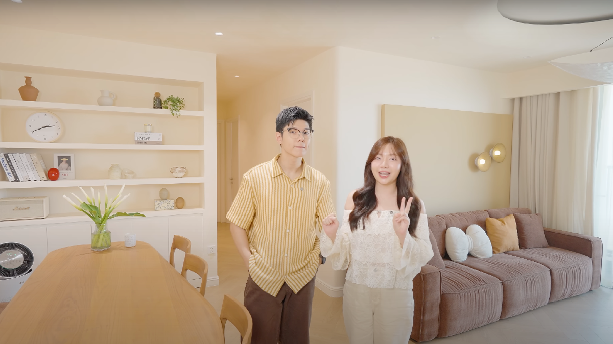 Nhà đẹp nhìn ra Hồ Tây của cặp vợ chồng MC hot cùng làm truyền hình - Ảnh 1. Nhà đẹp nhìn ra Hồ Tây của cặp vợ chồng MC hot cùng làm truyền hình - Ảnh 1.