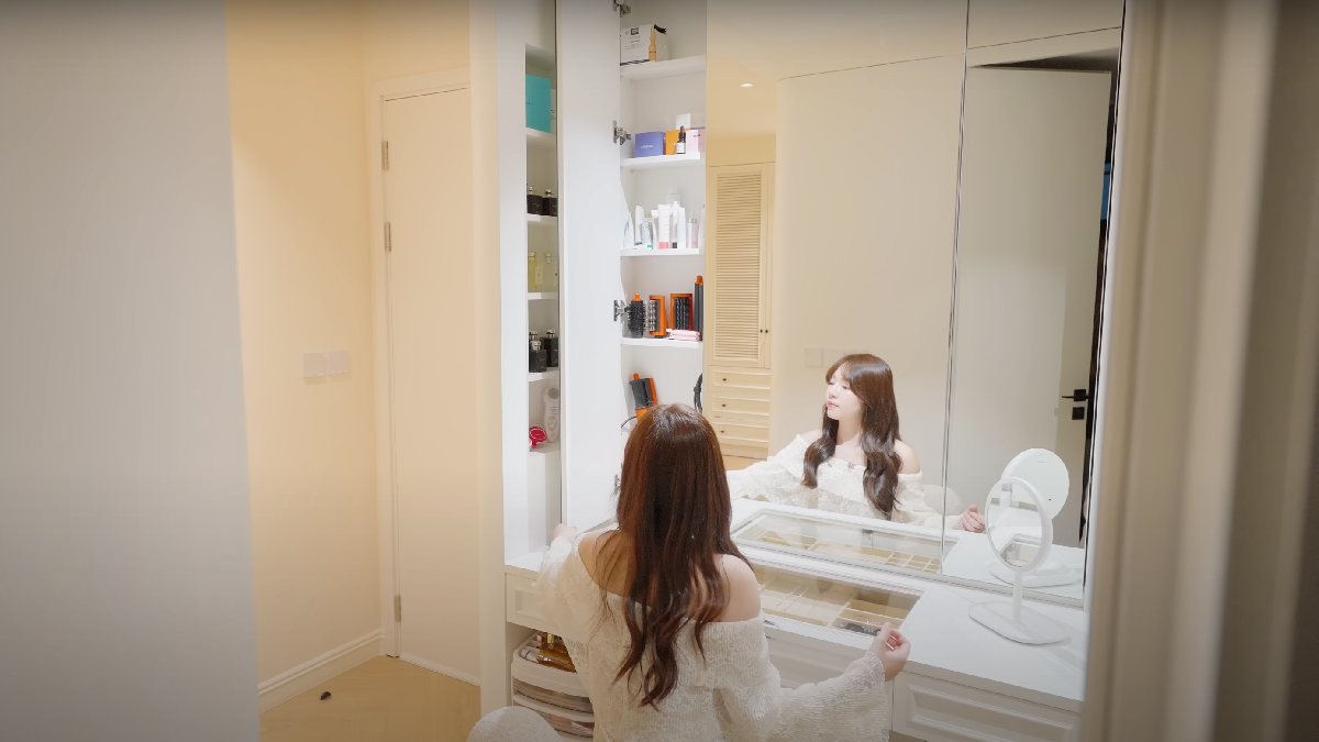 Nhà đẹp nhìn ra Hồ Tây của cặp vợ chồng MC hot cùng làm truyền hình - Ảnh 20. Nhà đẹp nhìn ra Hồ Tây của cặp vợ chồng MC hot cùng làm truyền hình - Ảnh 20.
