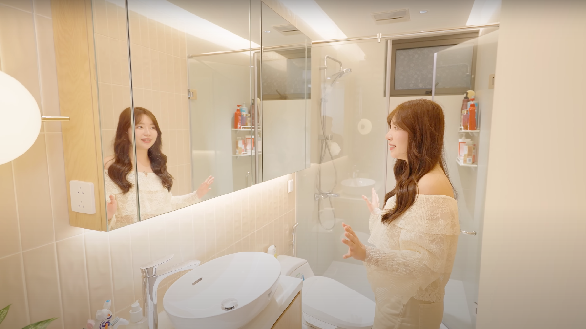 Nhà đẹp nhìn ra Hồ Tây của cặp vợ chồng MC hot cùng làm truyền hình - Ảnh 21. Nhà đẹp nhìn ra Hồ Tây của cặp vợ chồng MC hot cùng làm truyền hình - Ảnh 21.