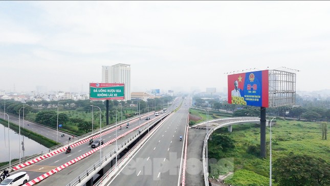 TPHCM chi gần 19.400 tỷ đồng mở tuyến đường rộng 60m nối Long An - Ảnh 1. TPHCM chi gần 19.400 tỷ đồng mở tuyến đường rộng 60m nối Long An - Ảnh 1.