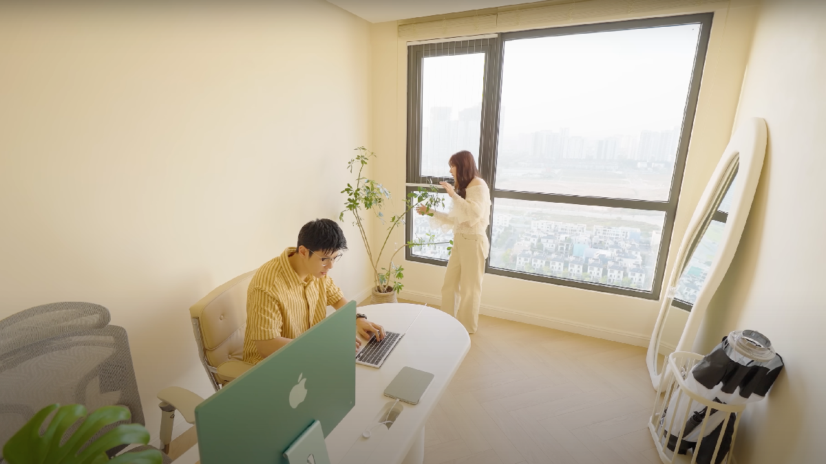 Nhà đẹp nhìn ra Hồ Tây của cặp vợ chồng MC hot cùng làm truyền hình - Ảnh 12. Nhà đẹp nhìn ra Hồ Tây của cặp vợ chồng MC hot cùng làm truyền hình - Ảnh 12.