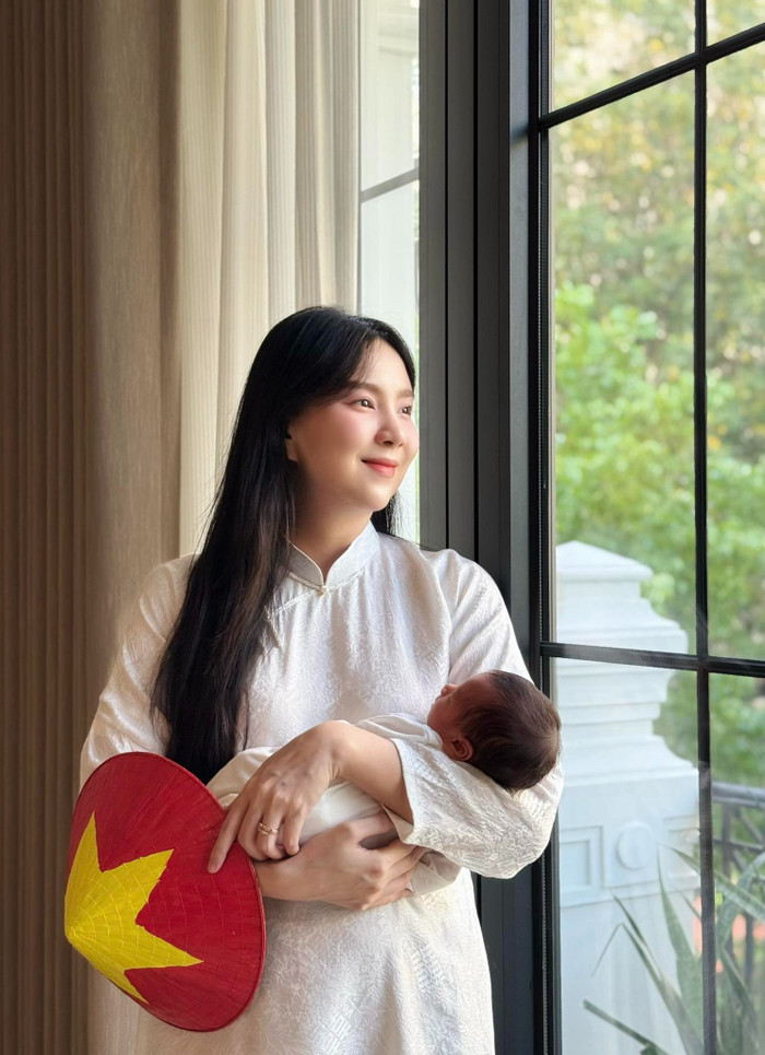 Mai Ngọc, Nhật Kim Anh, Yến Xuân khoe dáng thon gọn sau sinh, nhưng Diễm My mới thực sự gây ngỡ ngàng- Ảnh 1. Mai Ngọc, Nhật Kim Anh, Yến Xuân khoe dáng thon gọn sau sinh, nhưng Diễm My mới thực sự gây ngỡ ngàng- Ảnh 1.