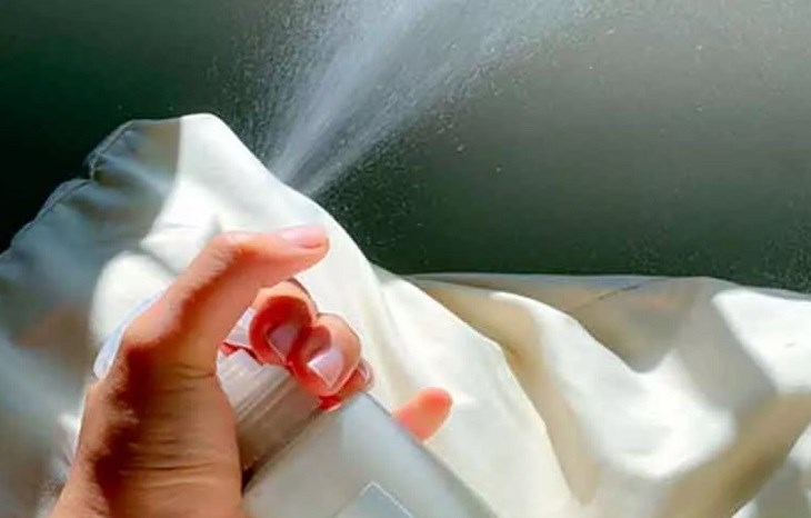 Cách tẩy thuốc nhuộm tóc dính trên quần áo cực sạch chỉ trong nốt nhạc- Ảnh 3.
