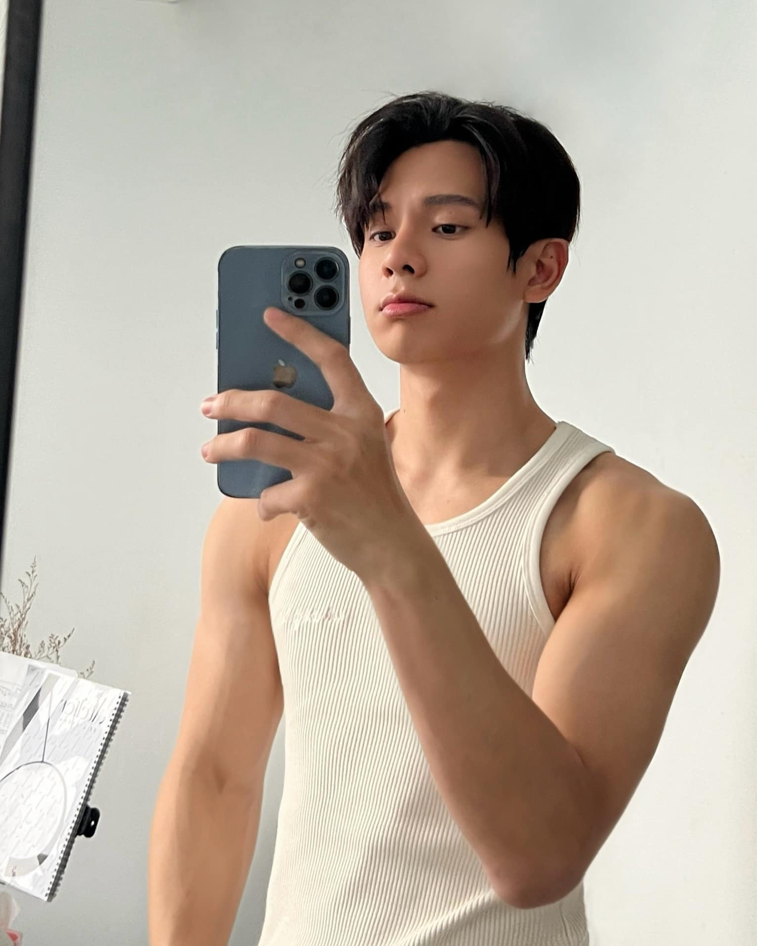Điều bất ngờ về diễn viên đẹp trai như 'nam thần Hàn Quốc' trong phim 'Cha tôi, người ở lại'- Ảnh 8.