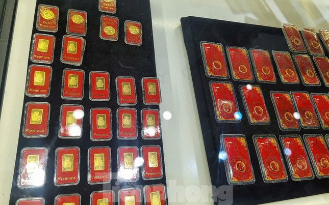 Giá vàng hôm nay 19/5: Vàng miếng SJC, vàng nhẫn Bảo Tín Minh Châu, Doji ra sao khi giá thế giới tăng trở lại?