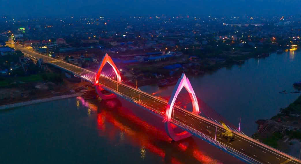 Sau 29 tháng thi công, cầu Thiên Trường ở Nam Định chính thức khánh thành - Ảnh 2. Sau 29 tháng thi công, cầu Thiên Trường ở Nam Định chính thức khánh thành - Ảnh 2.