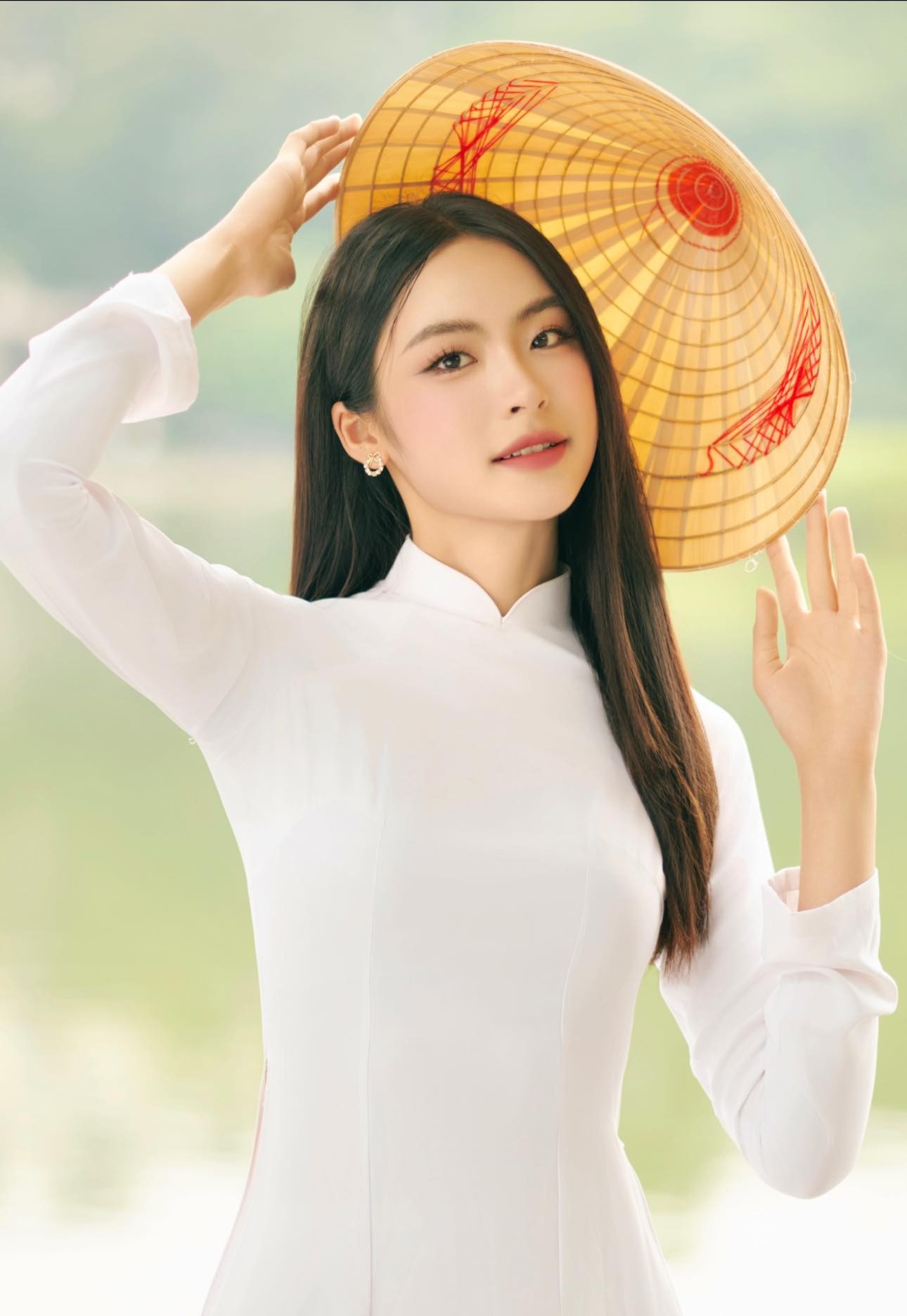 Cô gái Hải Phòng sinh năm 2005 ở chung kết Hoa hậu Việt Nam - Ảnh 19. Cô gái Hải Phòng sinh năm 2005 ở chung kết Hoa hậu Việt Nam - Ảnh 19.