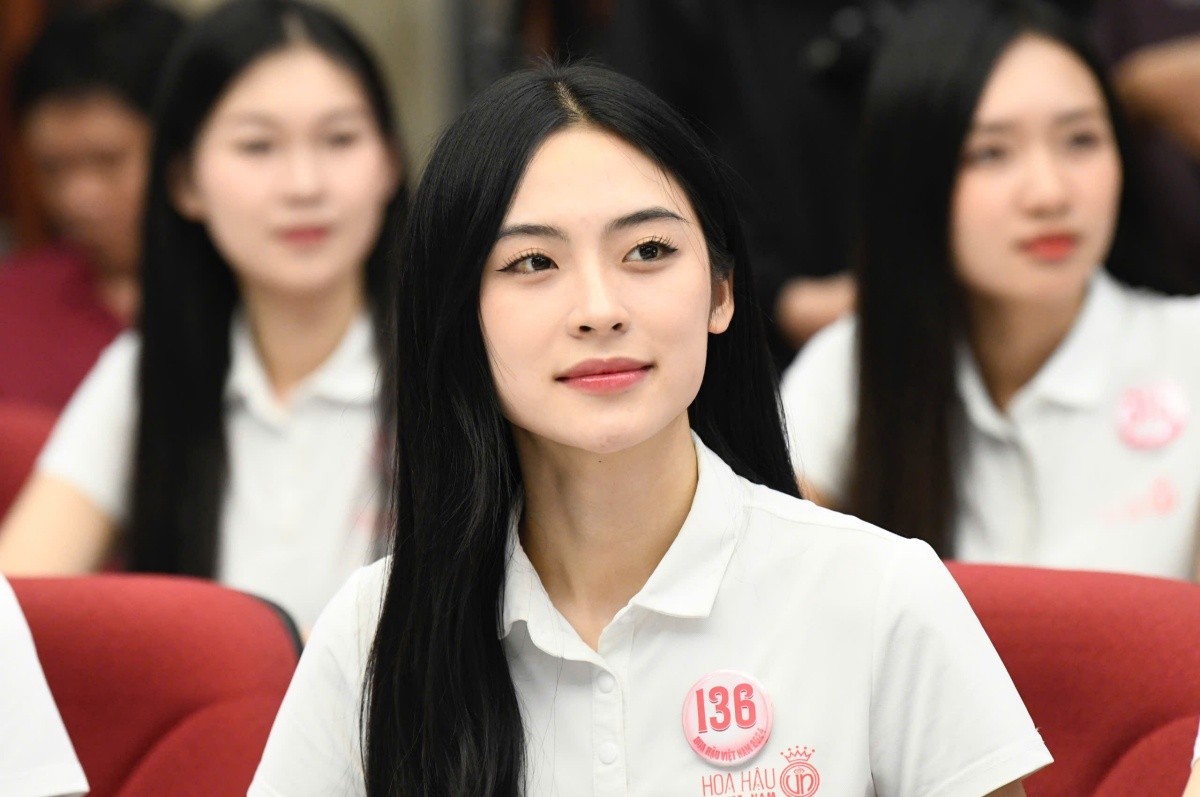 Cô gái Hải Phòng sinh năm 2005 ở chung kết Hoa hậu Việt Nam - Ảnh 16. Cô gái Hải Phòng sinh năm 2005 ở chung kết Hoa hậu Việt Nam - Ảnh 16.