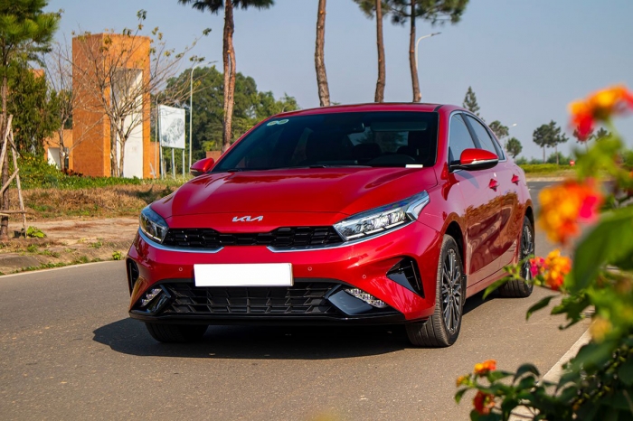 Giá lăn bánh Kia K3 mới nhất giảm siêu khủng, thấp chưa từng thấy, chỉ nhỉnh hơn Kia Morning, Mazda3 và Hyundai Elantra lo thua doanh số- Ảnh 3. Giá lăn bánh Kia K3 mới nhất giảm siêu khủng, thấp chưa từng thấy, chỉ nhỉnh hơn Kia Morning, Mazda3 và Hyundai Elantra lo thua doanh số- Ảnh 3.