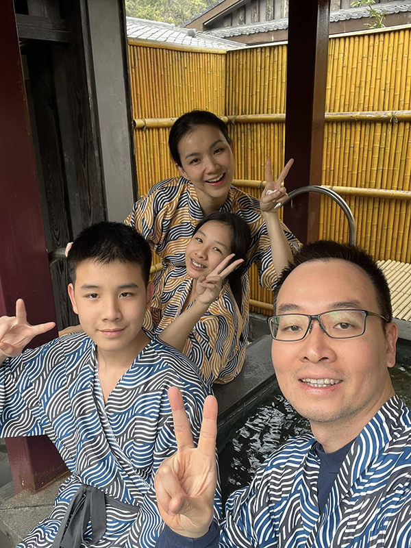 Chiều cao gây sốc của 2 con trai, gái nhà Hoa hậu Thùy Lâm, bí quyết nằm ở một chi tiết - Ảnh 6. Chiều cao gây sốc của 2 con trai, gái nhà Hoa hậu Thùy Lâm, bí quyết nằm ở một chi tiết - Ảnh 6.