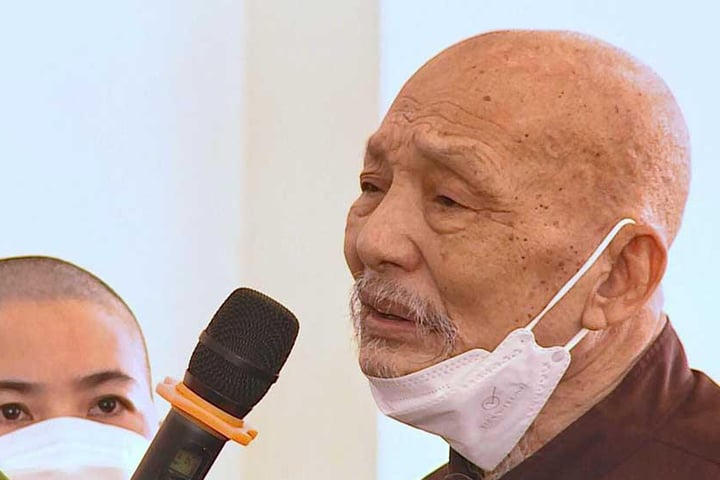 thay-ong-noi-le-tung-van-16102575-1747805992442-17478059926211551765723.jpg