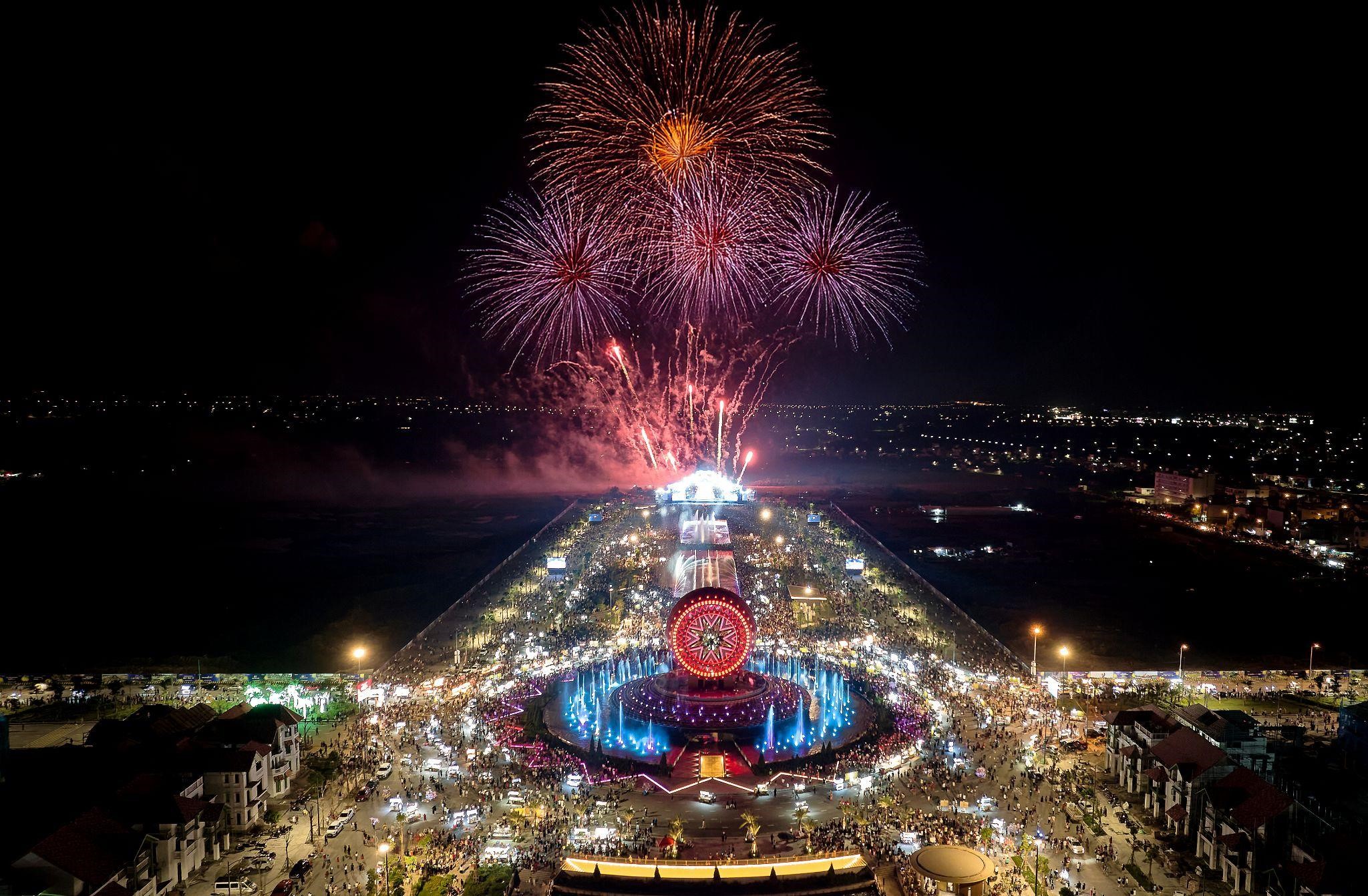 Hà Nam sẽ bắn pháo hoa dịp cuối tuần suốt mùa hè- Ảnh 1. Hà Nam sẽ bắn pháo hoa dịp cuối tuần suốt mùa hè- Ảnh 1.