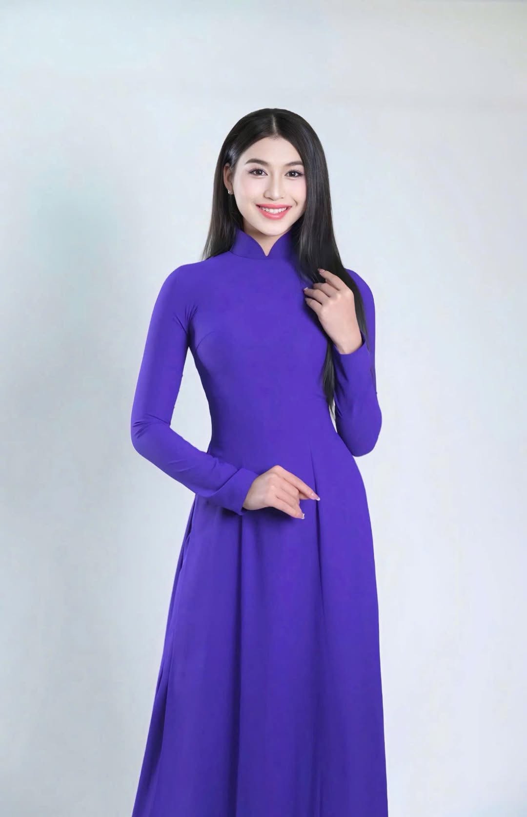 Nữ sinh xứ Huế gương mặt sáng giá tại Hoa hậu Việt Nam - Ảnh 4. Nữ sinh xứ Huế gương mặt sáng giá tại Hoa hậu Việt Nam - Ảnh 4.