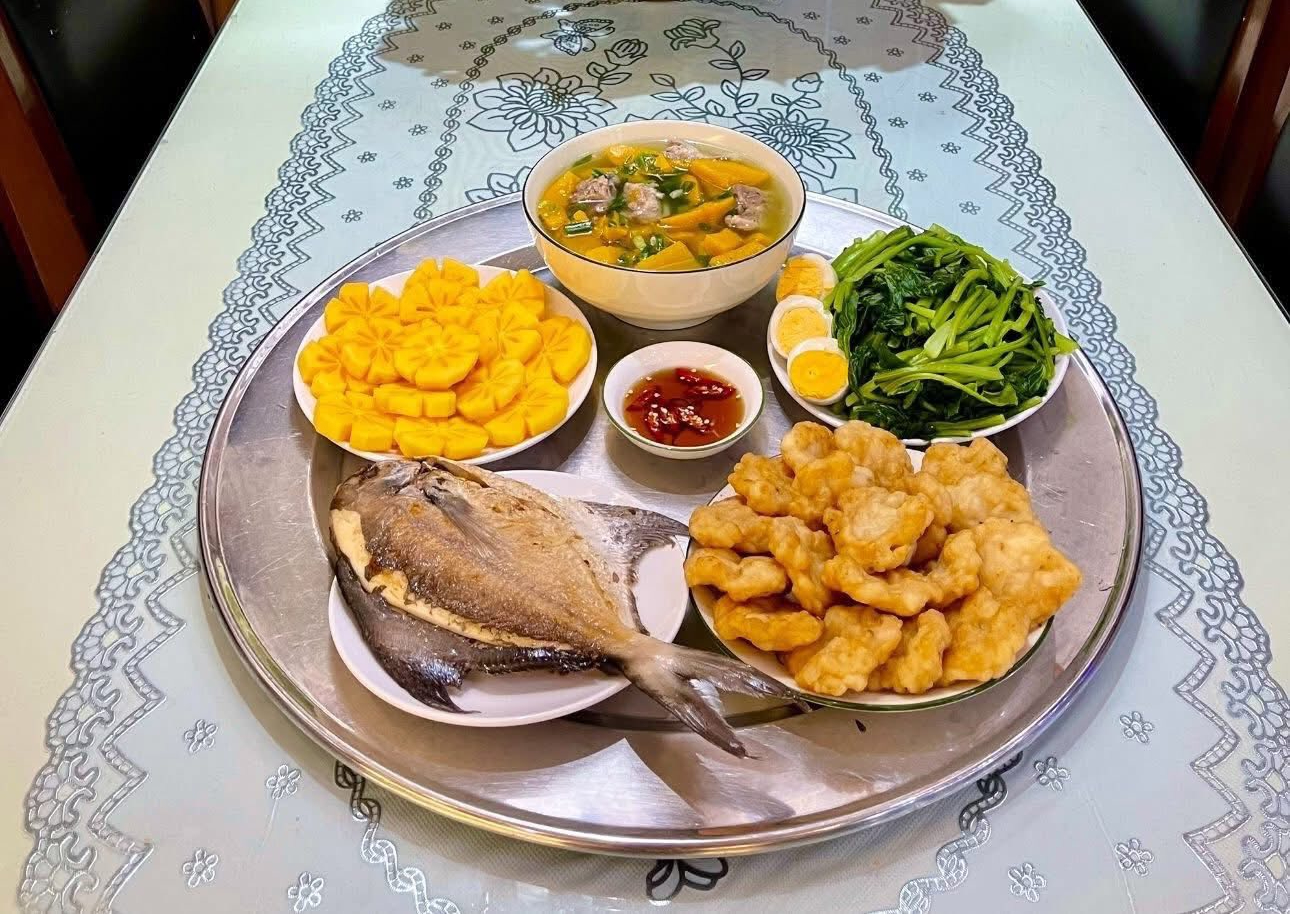 Bà nội trợ Quảng Ninh mách: Chả mực rán mãi cũng chán, làm theo cách này mới đúng là "mỹ vị nhân gian"- Ảnh 1. Bà nội trợ Quảng Ninh mách: Chả mực rán mãi cũng chán, làm theo cách này mới đúng là "mỹ vị nhân gian"- Ảnh 1.