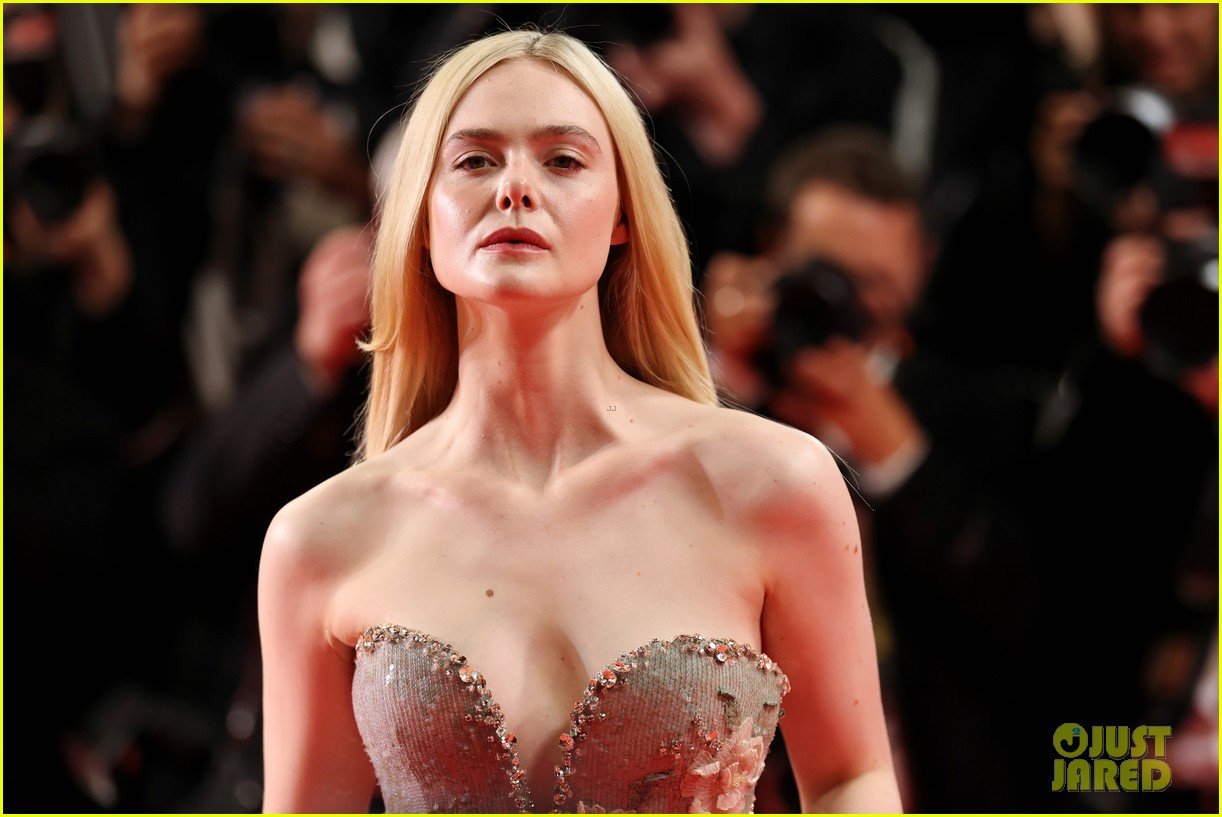 elle-fanning-renate-reinsve-cannes-film-festival-premiere-56-40114-1747899265903-1747899267389592702239.jpg