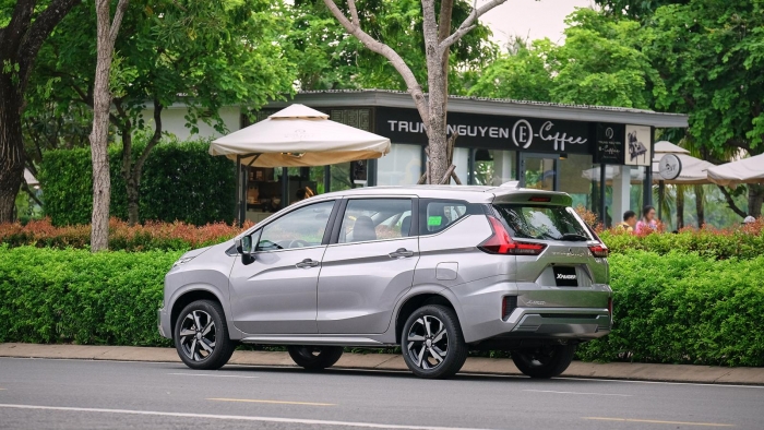Giá lăn bánh Mitsubishi Xpander mới nhất giảm kỷ lục, chỉ ngang Toyota Vios, Toyota Veloz Cross không theo kịp doanh số- Ảnh 4. Giá lăn bánh Mitsubishi Xpander mới nhất giảm kỷ lục, chỉ ngang Toyota Vios, Toyota Veloz Cross không theo kịp doanh số- Ảnh 4.