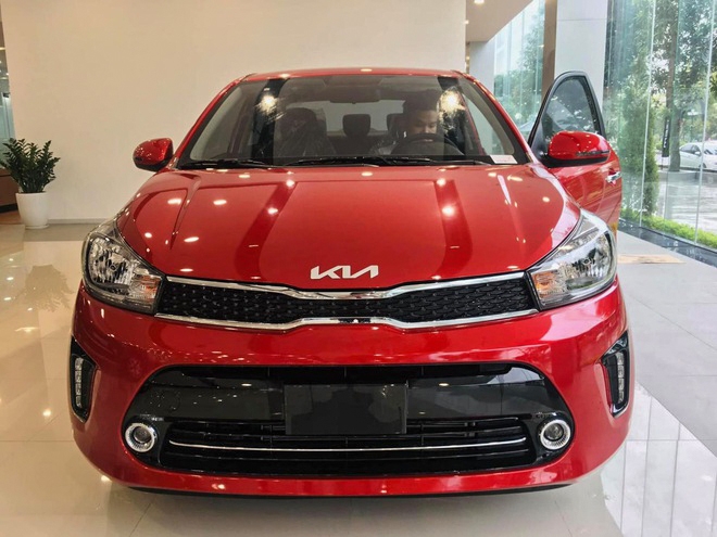 Xe sedan hạng B rẻ nhất Việt Nam Kia Soluto giảm giá sốc, thấp hơn cả Kia Morning, Hyundai Grand i10 cạnh tranh Toyota Vios về doanh số- Ảnh 2.
