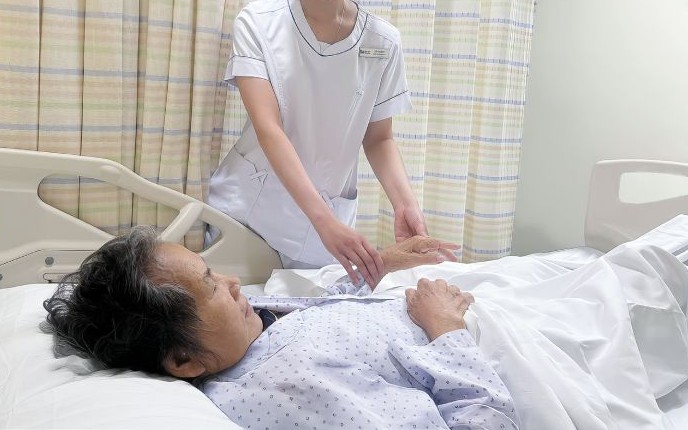Người phụ nữ suýt phải cắt gan do sỏi lấp đầy túi mật từ dấu hiệu nhiều người Việt bỏ qua