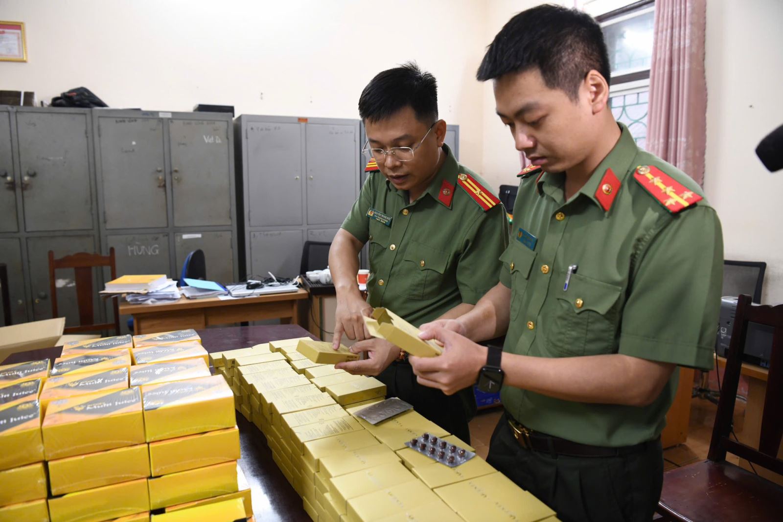 Phá đường dây kinh doanh đa cấp thực phẩm chức năng cực lớn, có hơn 200.000 thành viên- Ảnh 2. Phá đường dây kinh doanh đa cấp thực phẩm chức năng cực lớn, có hơn 200.000 thành viên- Ảnh 2.