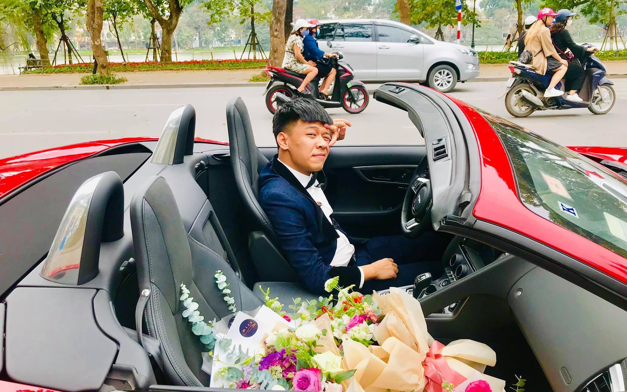 Nam diễn viên quê Quảng Trị vào vai "xưa nay hiếm" trong phim "Cha tôi, người ở lại", cứ xuất hiện là khán giả bật cười