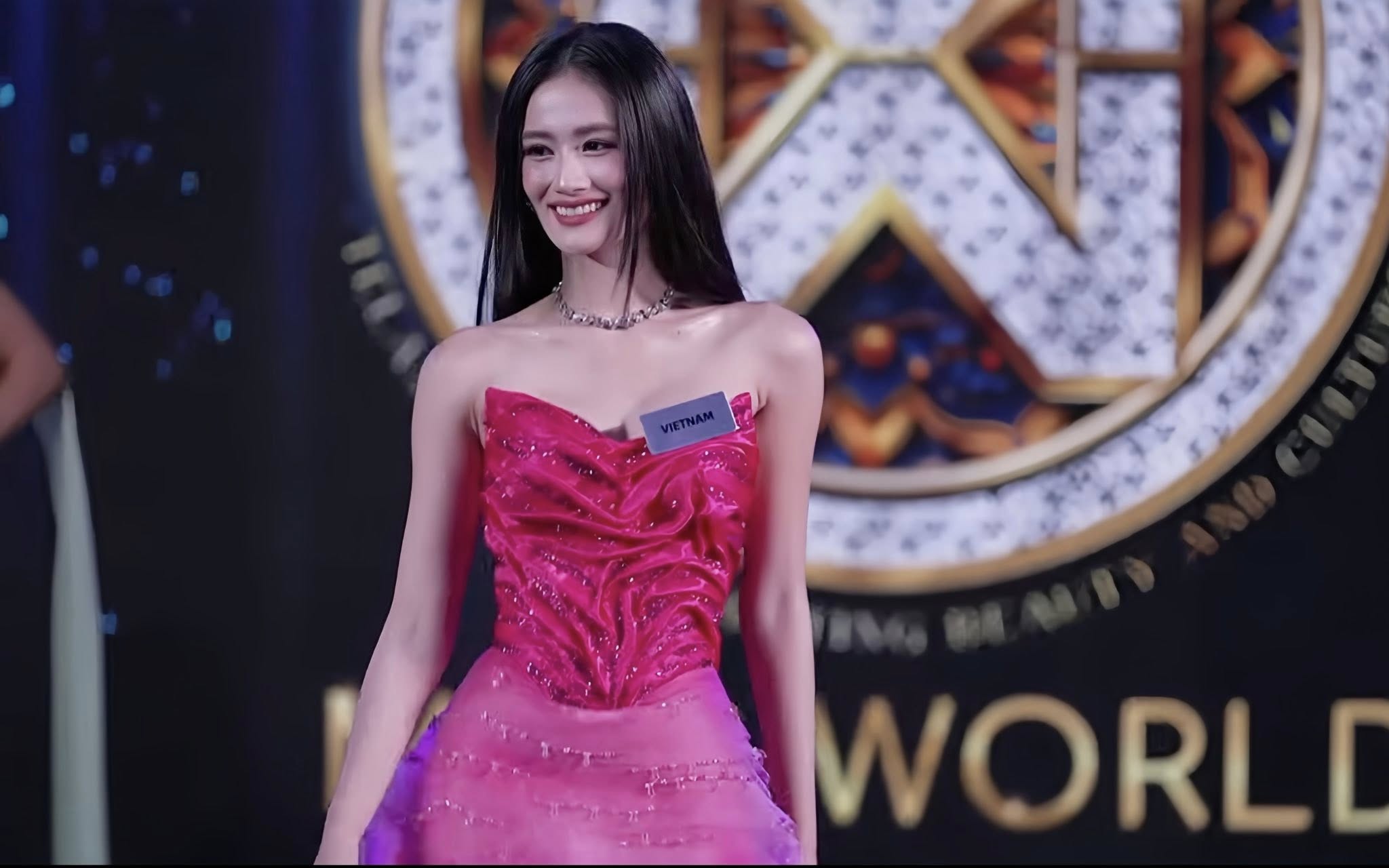 Màn trình diễn được đánh giá cao, Ý Nhi vẫn ngậm ngùi trượt top 8 phần thi Top Model- Ảnh 5.
