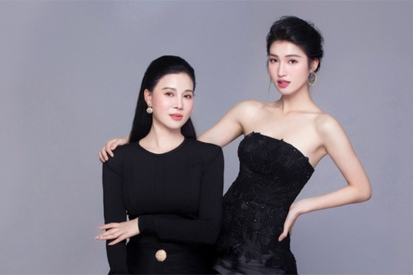 Mẹ ruột Á hậu Phương Nhi: Doanh nhân thành đạt xứ Thanh, tuổi 48 con cái đã khôn lớn trưởng thành - Ảnh 6.