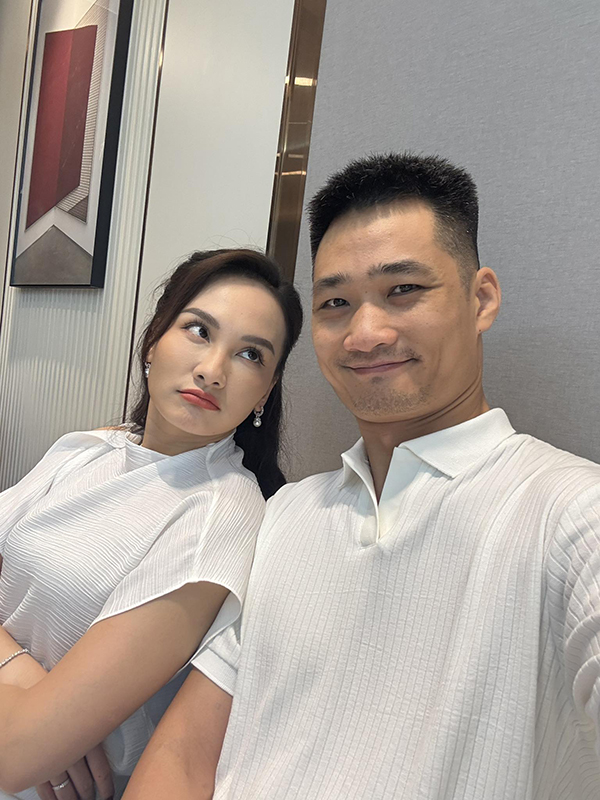 Hôn nhân 15 năm rửa bát cho vợ của chồng diễn viên Bảo Thanh - Ảnh 2. Hôn nhân 15 năm rửa bát cho vợ của chồng diễn viên Bảo Thanh - Ảnh 2.