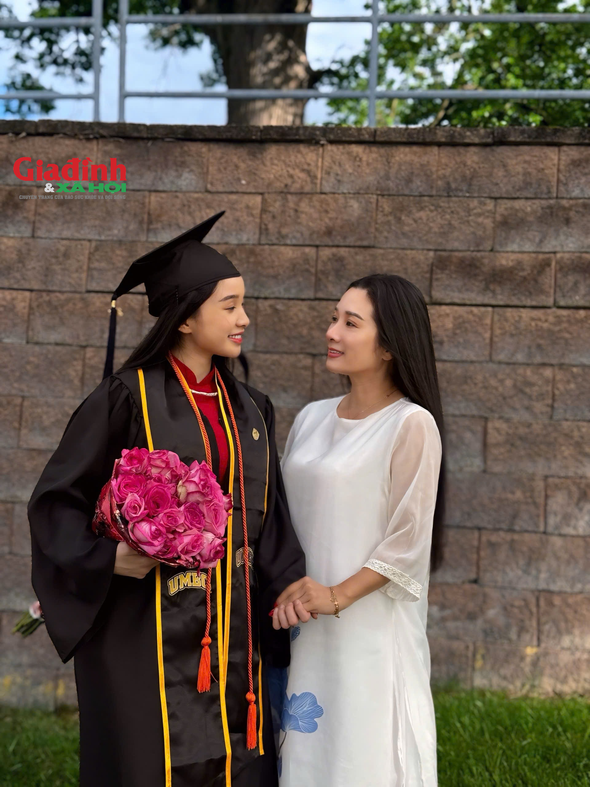 Nhan sắc tuổi 26 của Tú Linh - Con gái nghệ sĩ Thanh Thanh Hiền vừa tốt nghiệp đại học xuất sắc ở Mỹ - Ảnh 4. Nhan sắc tuổi 26 của Tú Linh - Con gái nghệ sĩ Thanh Thanh Hiền vừa tốt nghiệp đại học xuất sắc ở Mỹ - Ảnh 4.