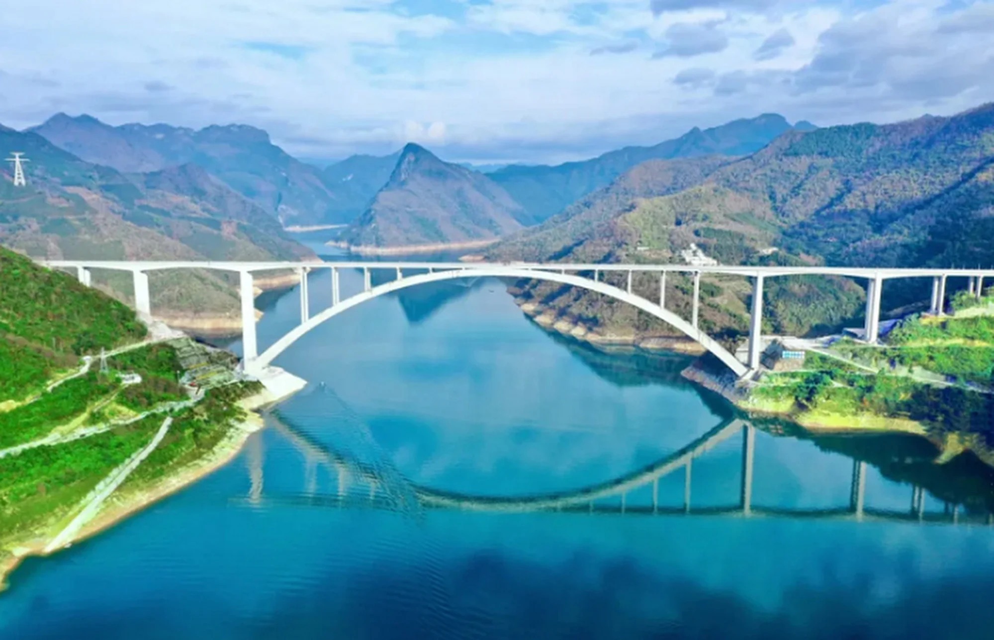 053ba7bf466c4415f73c6378ca4eecc3-1748305215574-17483052156841797970539.jpg